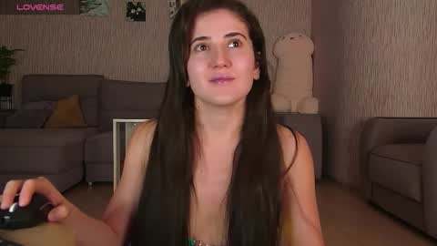 Yourr Muse online show from October 24, 2:41 am