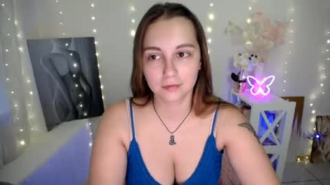 Snapshot of yours_piece_of_happiness_ chatting on July 16, 5:46 am Happy online show from July 16, 5:46 am