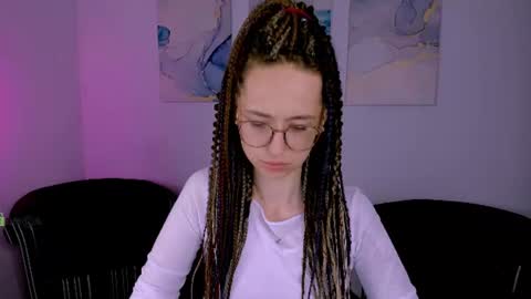 Snapshot of yours_sunny chatting on June 22, 12:46 pm yours_sunny online show from June 22, 12:46 pm