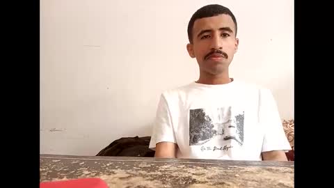 yoursexy150154 online show from April 28, 11:59 am
