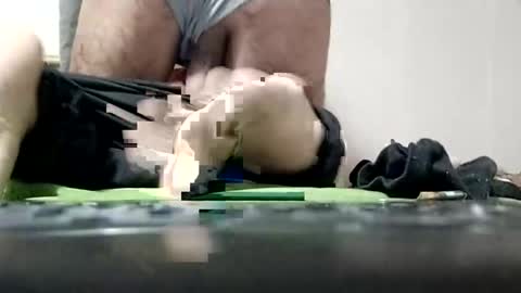 Mark online show from November 12, 4:07 pm