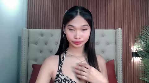 yoursluttyashxx online show from November 24, 11:10 am