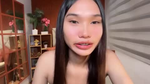 Snapshot of yoursluttyashxx chatting on June 13, 5:44 pm yoursluttyashxx online show from June 13, 5:44 pm