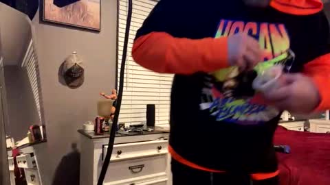 Snapshot of yourstoforget chatting on February 14, 9:39 am yourstoforget online show from February 14, 9:39 am