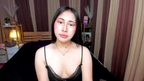 Snapshot of yoursubmissivegirl_zoe chatting on June 28, 11:22 pm submissive and slave girl online show from June 28, 11:22 pm