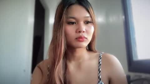 Snapshot of yoursweetgirl_zia chatting on July 16, 7:14 am yoursweetgirl_zia online show from July 16, 7:14 am