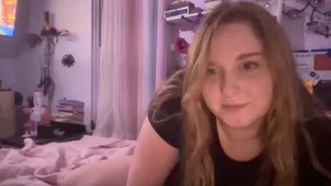 yourthickgingergoddess online show from December 9, 3:40 am