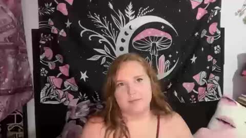 yourthickgingergoddess online show from October 11, 4:33 am
