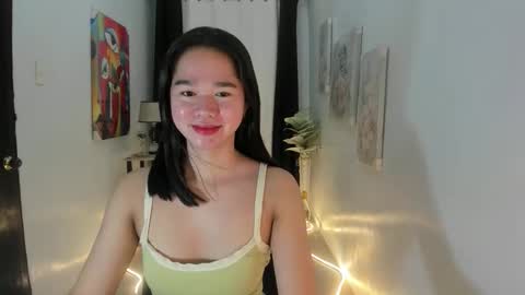 yourtinybunny online show from September 24, 6:33 pm
