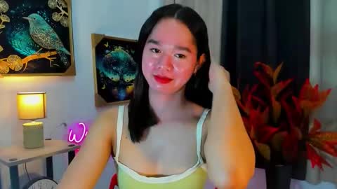 yourtinybunny online show from November 2, 4:09 pm