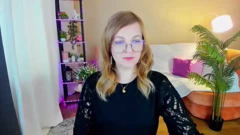 Alice online show from October 14, 10:27 am