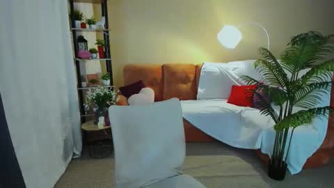 Alice online show from March 3, 6:25 pm