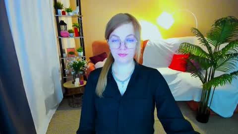 Alice online show from March 5, 4:36 pm