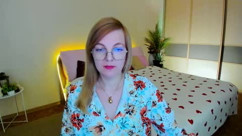 Alice online show from May 27, 9:39 am