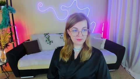 Alice online show from October 10, 12:15 pm