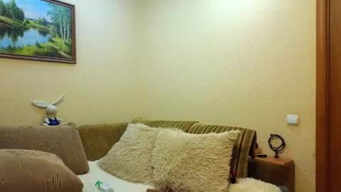 YourXQueen online show from November 5, 6:24 am