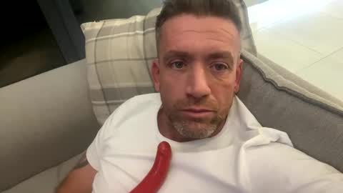 Snapshot of youwantus69 chatting on January 24, 5:42 am You want us 69 online show from January 24, 5:42 am