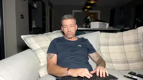 Snapshot of youwantus69 chatting on January 27, 5:36 am You want us 69 online show from January 27, 5:36 am