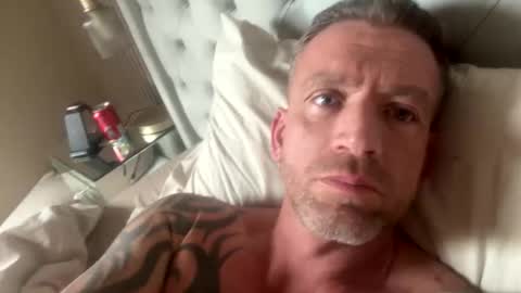 Snapshot of youwantus69 chatting on September 21, 8:49 am You want us 69 online show from September 21, 8:49 am