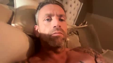 Snapshot of youwantus69 chatting on October 9, 6:17 pm You want us 69 online show from October 9, 6:17 pm