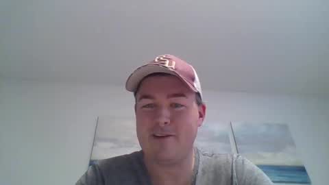 Snapshot of youwish1010 chatting on January 10, 9:42 pm youwish1010 online show from January 10, 9:42 pm