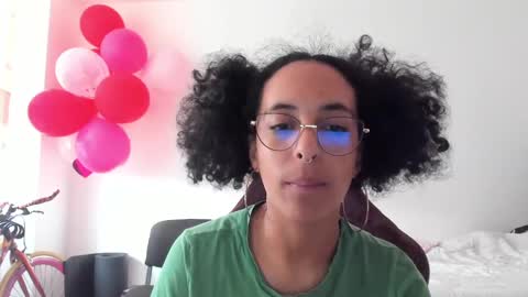 Snapshot of youwishtobeme chatting on February 9, 10:00 pm elizabeth ju online show from February 9, 10:00 pm