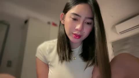 Snapshot of yowginethegreat chatting on October 14, 2:18 pm YowgineTheGreat online show from October 14, 2:18 pm