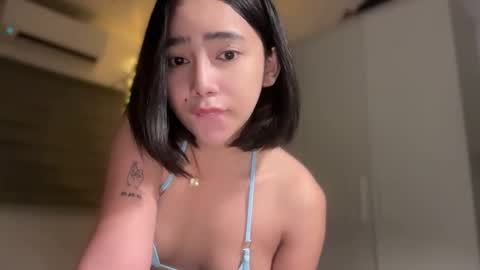 Snapshot of yowginethegreat chatting on December 14, 12:10 pm YowgineTheGreat online show from December 14, 12:10 pm