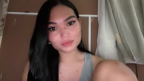 Snapshot of yrdrmgrl_jennie26 chatting on November 25, 8:42 pm yrdrmgrl_jennie26 online show from November 25, 8:42 pm