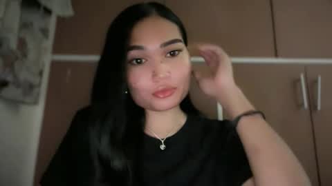 Snapshot of yrdrmgrl_jennie26 chatting on November 30, 7:40 pm yrdrmgrl_jennie26 online show from November 30, 7:40 pm