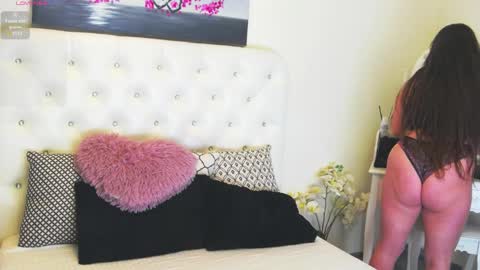 Yssabel online show from March 30, 4:35 am