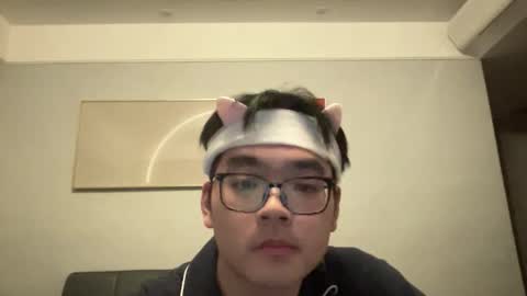 Albert Locko online show from February 4, 6:14 pm