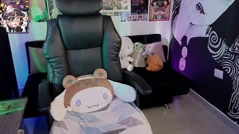 Snapshot of yuhwa chatting on September 20, 9:16 pm rawr Anne Independent model online show from September 20, 9:16 pm