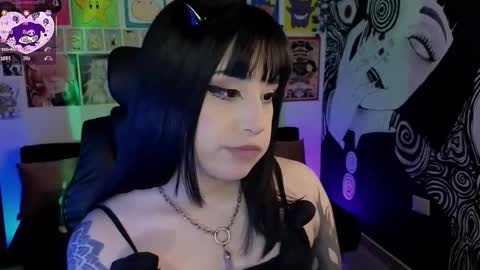 Snapshot of yuhwa chatting on October 7, 11:13 pm rawr Anne Independent model online show from October 7, 11:13 pm