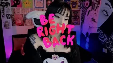 Snapshot of yuhwa chatting on October 9, 7:56 pm rawr Anne Independent model online show from October 9, 7:56 pm