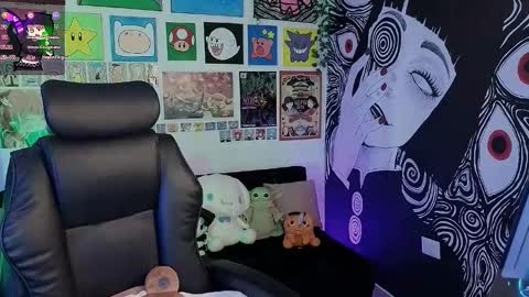 Snapshot of yuhwa chatting on November 7, 6:41 pm rawr Anne Independent model online show from November 7, 6:41 pm