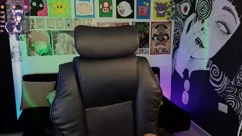 Snapshot of yuhwa chatting on November 27, 6:32 pm rawr Anne Independent model online show from November 27, 6:32 pm