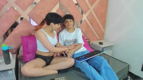 Yui  Rin online show from November 28, 2:14 am