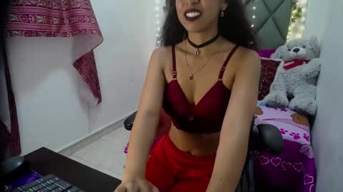 Snapshot of yuki_saniya chatting on March 2, 7:43 pm Yuki online show from March 2, 7:43 pm