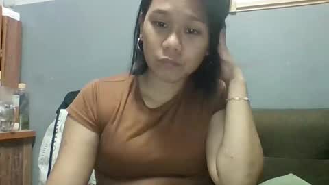 Snapshot of yukii28 chatting on April 15, 3:02 am yukii28 online show from April 15, 3:02 am