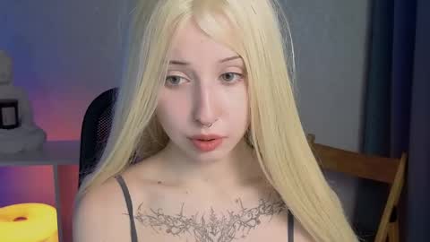 Misa online show from April 22, 7:04 pm