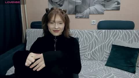 YukiShine online show from April 2, 5:32 pm