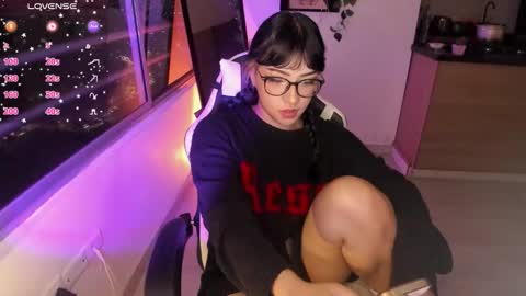 YUKO online show from September 30, 5:45 am