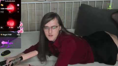 Yuko online show from November 11, 9:15 pm