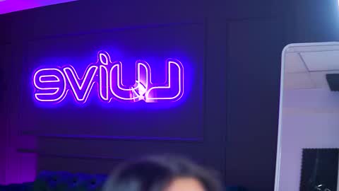 Snapshot of yuliadesirevska chatting on November 12, 9:14 pm Yulia online show from November 12, 9:14 pm