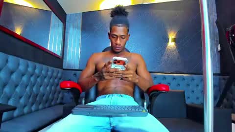 Snapshot of yulian_23 chatting on July 18, 5:33 am Ivan online show from July 18, 5:33 am