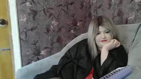 yuliiared online show from May 1, 12:54 pm