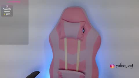 Snapshot of yulissa18 chatting on March 5, 4:08 am Yuli and SaraIndependent model online show from March 5, 4:08 am