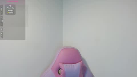 Yuli and SaraIndependent model online show from April 13, 1:44 am