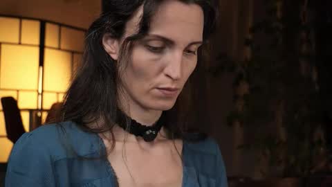 yulla dao online show from November 2, 5:15 pm